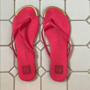 dv Dolce Vita Pink Leather Flip Flops